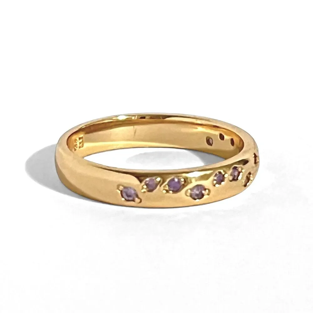 ES Gold Tone Ring Band Tiny Purple Stone Accents Size 5.75 Feminine Minimalist
